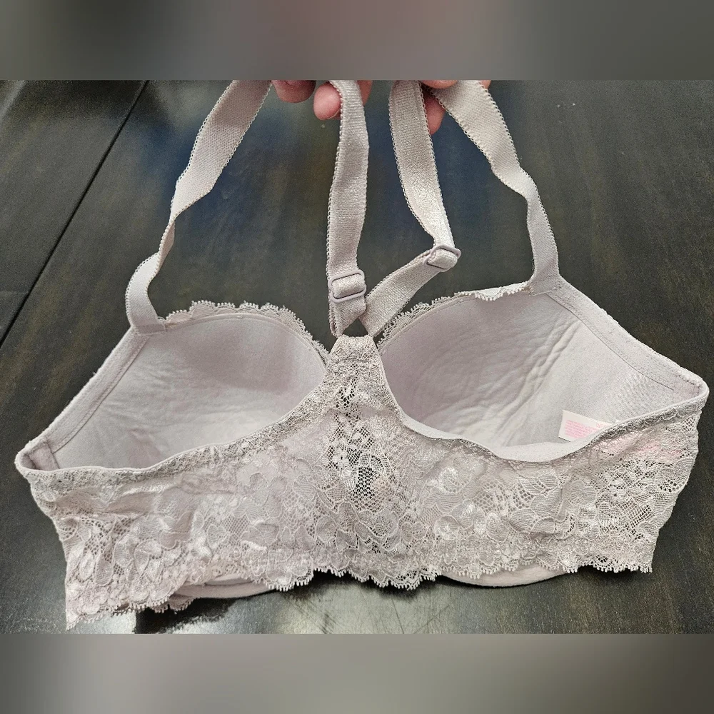 Victoria's Secret Lace Push-Up Bra in Light Pink - Picture 4 of 7